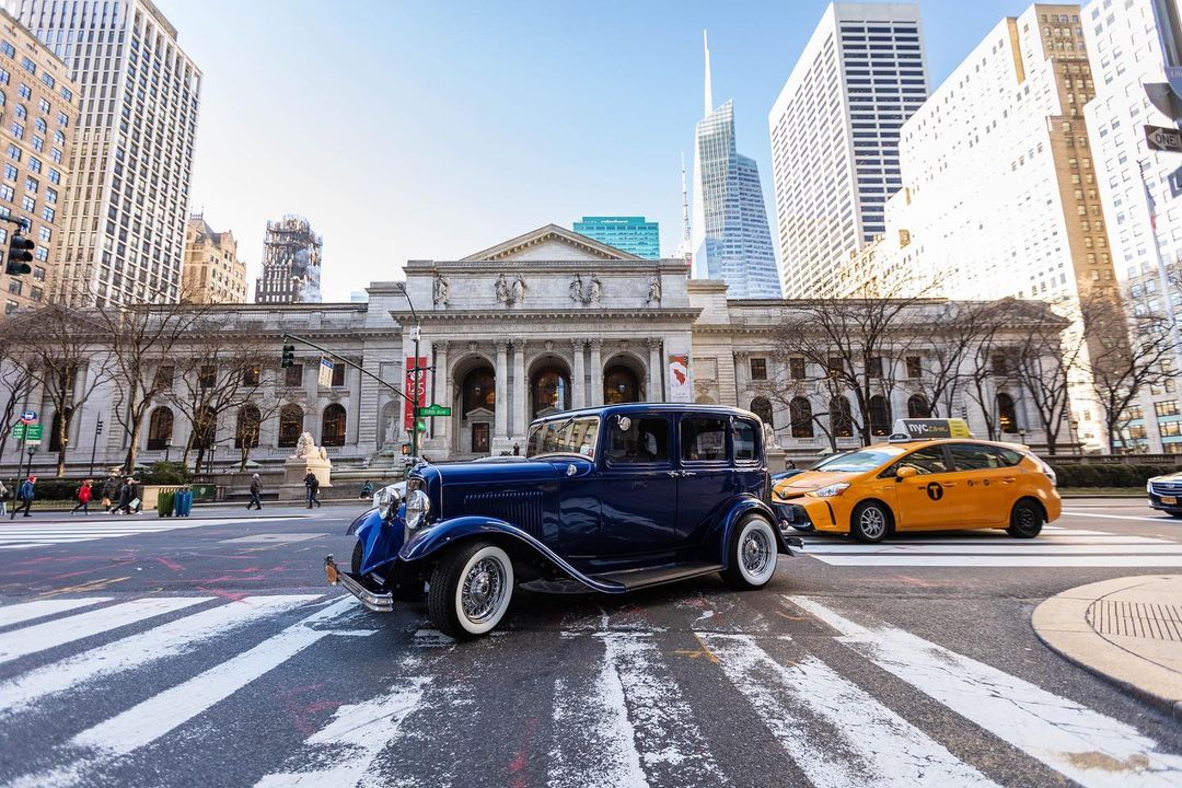 vintage car in the streets of midtown manhattan